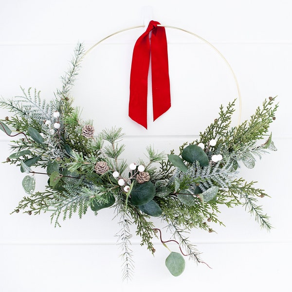 Modern Winter snowy berry & pinecone  evergreen wreath |hoop christmas|pinecone wreath|snow covered wreath|christmas decor|front door wreath