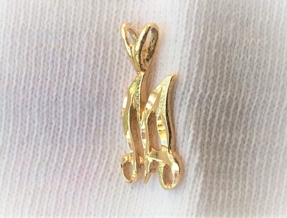 Mia Diamonds 14k Yellow Gold Small Fancy Script InitialW Charm