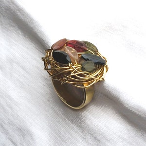 Estate 18K HEAVY 10.1g Gold Genuine Tourmaline Gem Ring Custom Handmade Eggs in Bird Nest Setting sz 6.75 Marked 750 18 k 18kt Nice for Gift
