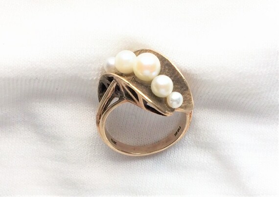 Estate 10k HEAVY Yellow Gold Genuine Pearl Ring 5… - image 5