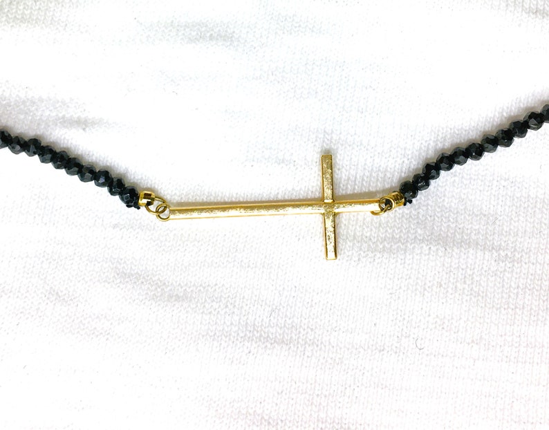 Estate 14K Yellow Gold Cross Pendant Necklace Genuine Faceted Black Spinel Gems 4.9g Adjustable Length 17.5 to 19.5 Marked 14 k 14kt Gift image 3