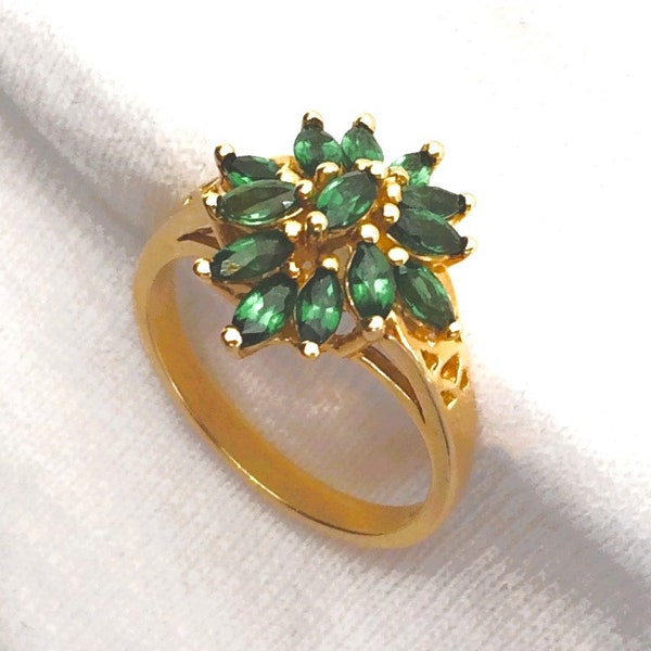 Estate 14K Yellow Gold Green Emerald Gemstone Ring sz 6-3/4 Sparkly Gems Open Design Setting 4.2g Marked 14 k 14kt Looks New Great for Gift