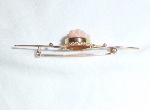 Estate 18k Yellow Gold Coral Vintage Bar Brooch P… - image 6