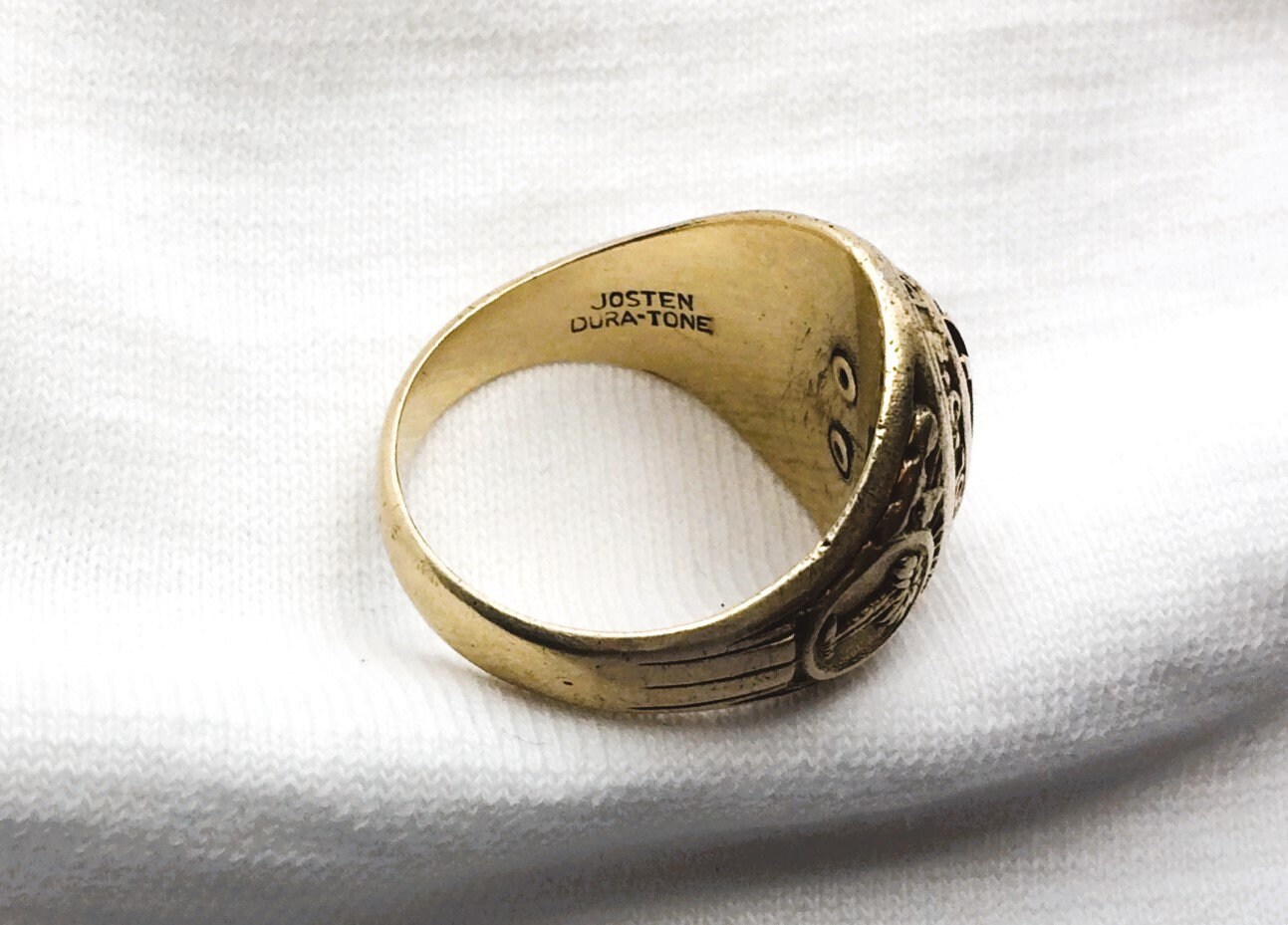 Estate 10K HEAVY 9.9g Yellow Gold Saluda 1943 High School Class 