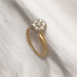 Estate 14K Yellow Gold Genuine Diamond Flower Top sz 3.75 Pinky Midi Teen Girl Woman Engagement Wedding 2.0g Marked 14 k 14kt Great for Gift