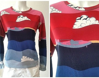 Vtg 70s Mod PSYCHEDELIC Airplane POP CULTURE Graphic Disco Hippie Camiseta Top