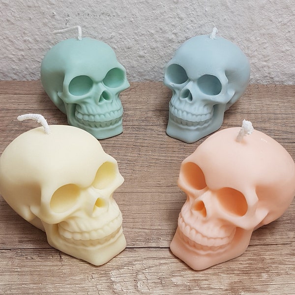 Bougie parfumée en forme de tête de mort "Spooky" à base de cire de colza, artisanale et vegan