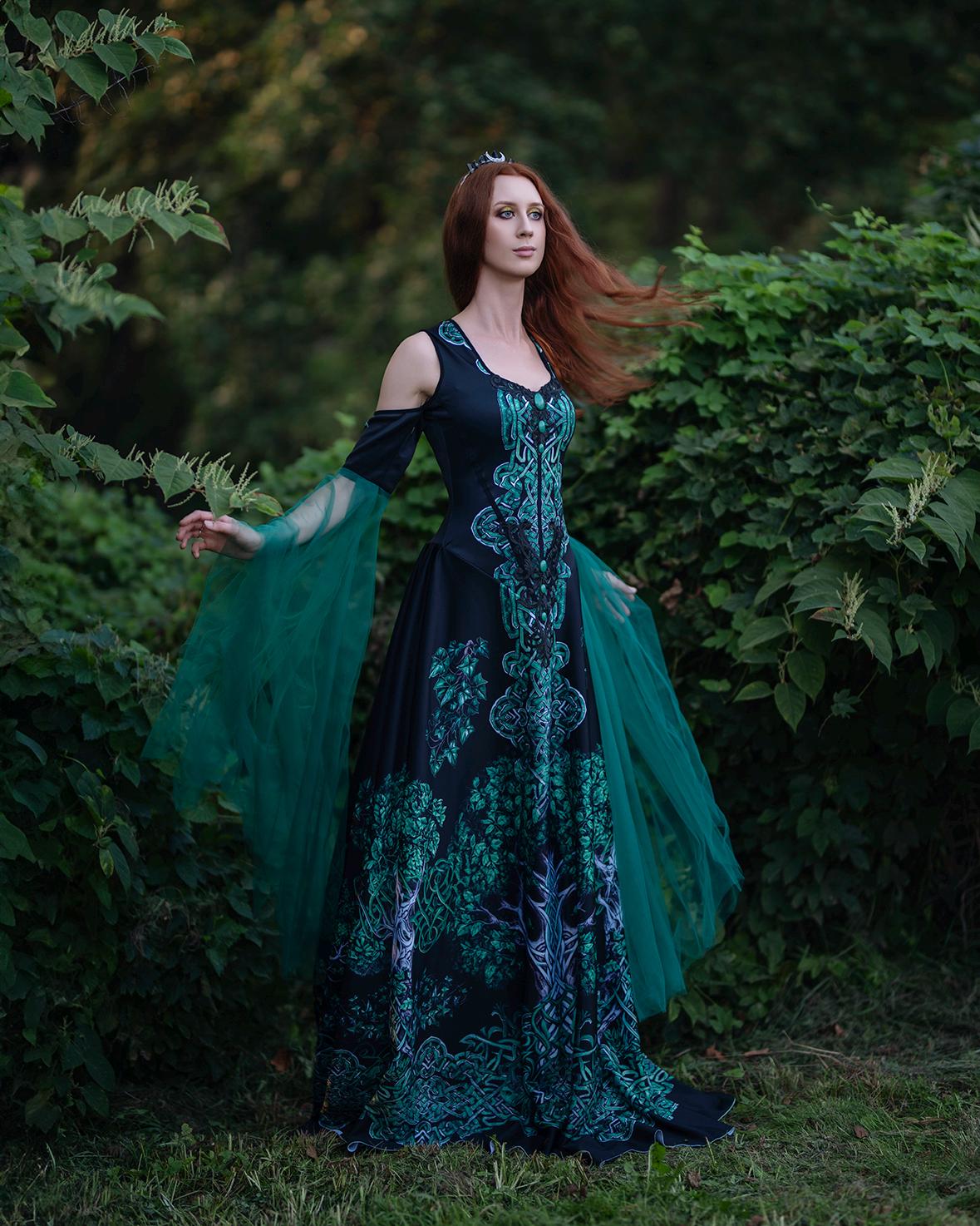 Celtic Tree of Life Wedding Dress - Green Black Fantasy Elven Gown Gothic