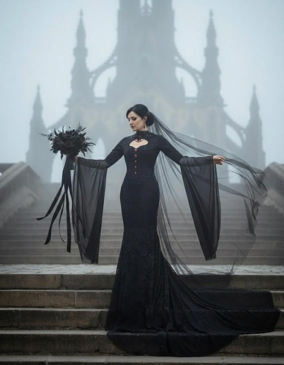 knee length dresses for ladies Gothic Victorian Velvet and Lace Vampire Gown Women's Dress Corset Cosplay Costume Music of The Night Reminisce Brand 10-12