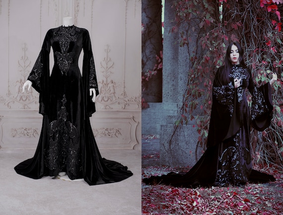 Black Gothic Winter Wedding Dress Corset Tie Sleeves Bells Long Train  Guipure Lace Velvet Elven Medieval Winter -  Canada