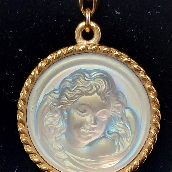 Retired Kirks Folly "Love Never Dies" Cherub Pendant Gold Tone 18" Chain