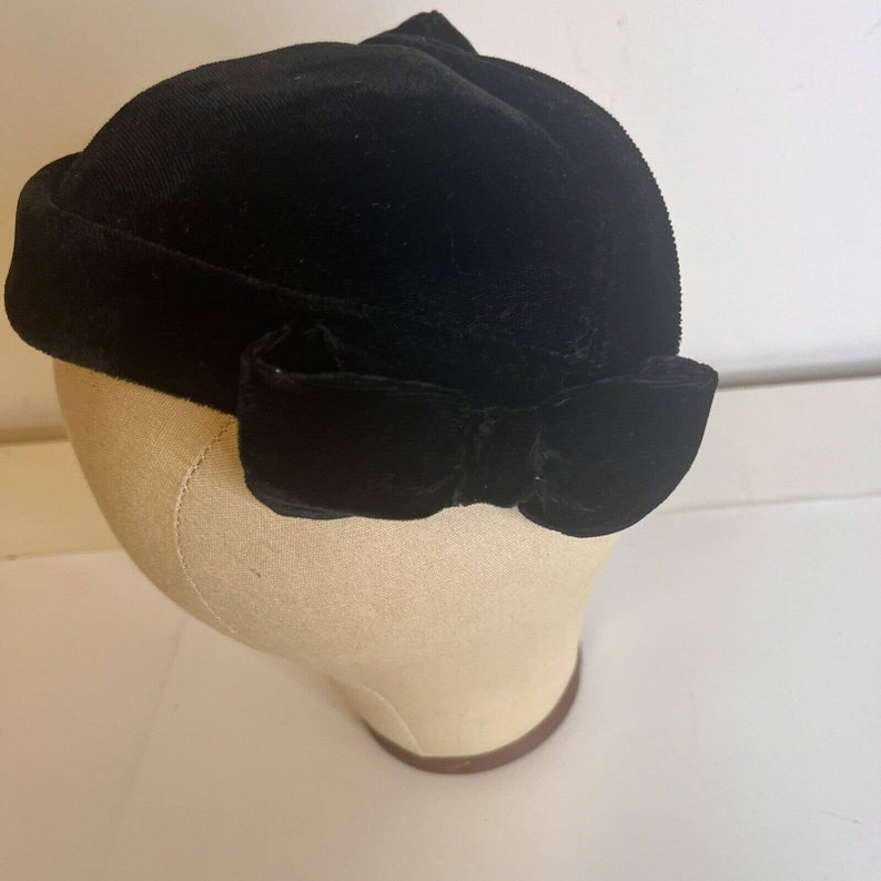 Vintage Black Velvet Flapper Fascinator Headband Cocktail Hat image 3