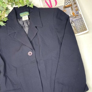Vintage Harve Benard Petite Cropped Navy Blazer size 6P