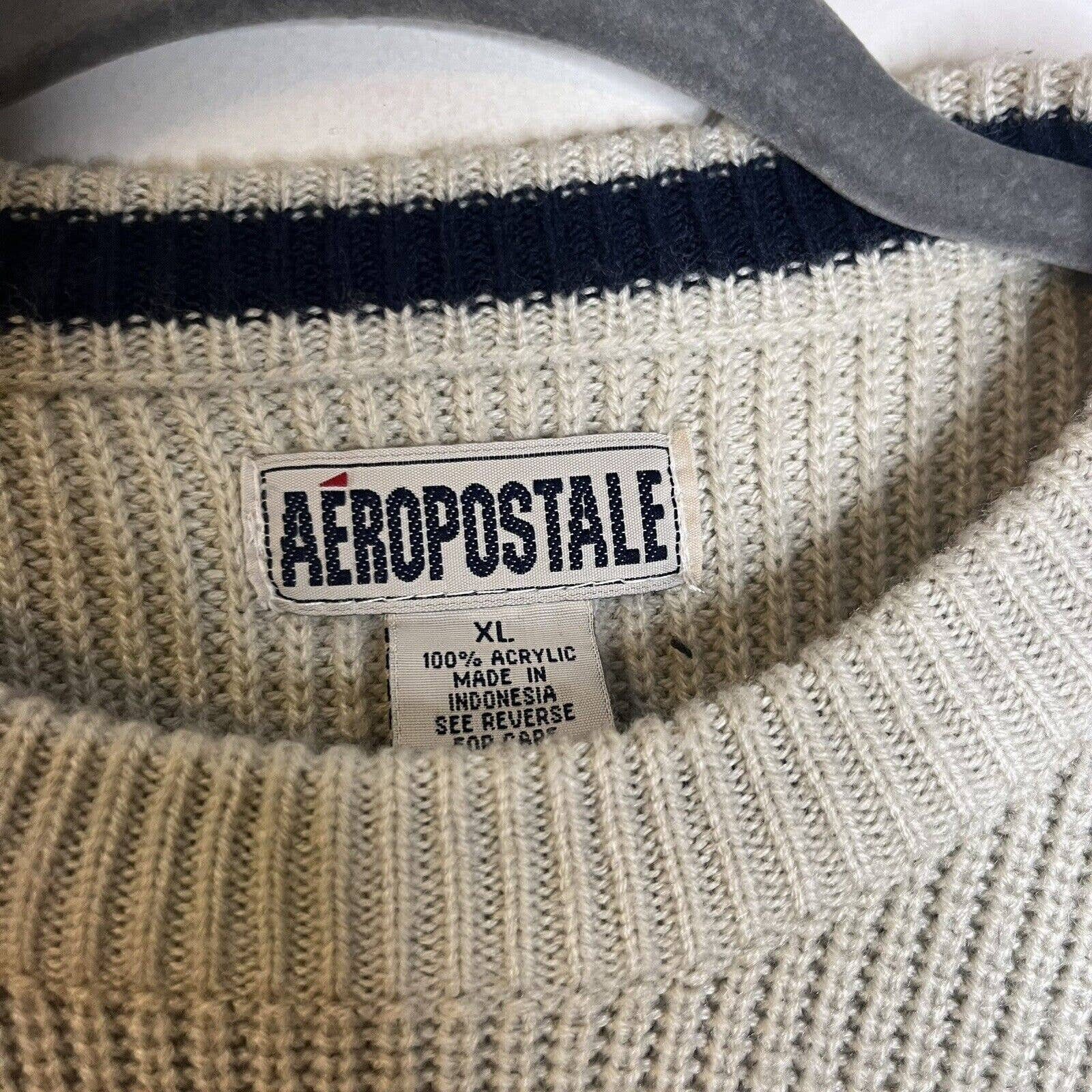 Aeropostale Vintage Mens Beige Grey Stripe Knit Crew Neck