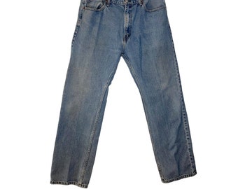 Levis 505 Vintage Light Wash Straight Leg Blue Denim Jeans size 38x32