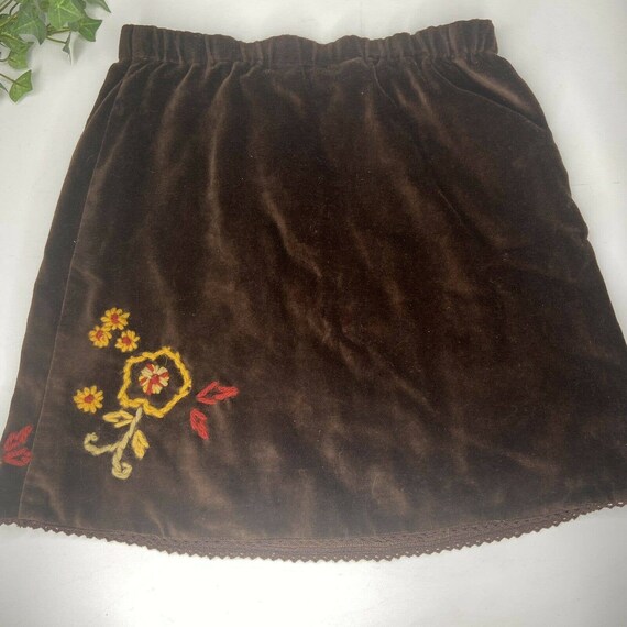 Toujours Vintage Girls Brown Velvet Yarn Embroide… - image 4
