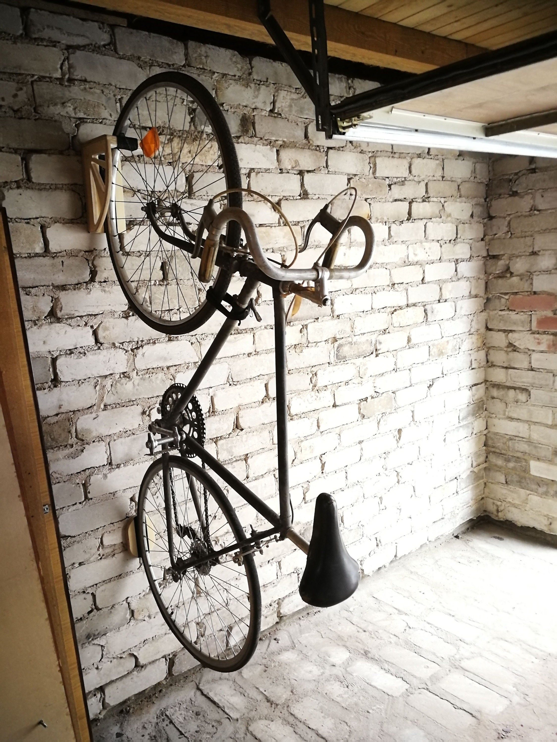 vertical bike rack