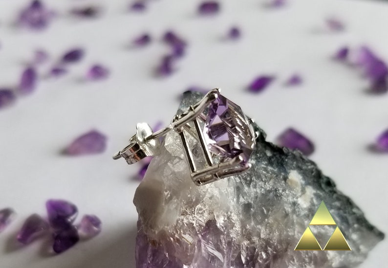The Legend of Zelda Triforce Amethyst Gemstone Single Stud Earring Gem ID Tri003 Push Back