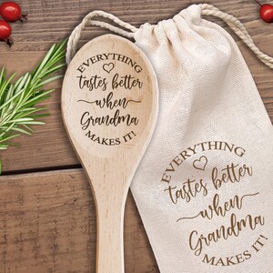 Gepersonaliseerde houten lepel Alles smaakt beter als oma een kerstcadeau maakt Nana Moederdag