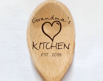 Cucchiaio Di Legno Personalizzato Per Nonna - 'Nonna Regina Della Cucina' Inciso A Laser, Idea Regalo Perfetta