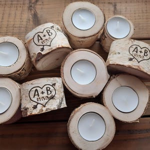 10 Birkenkerzenhalter Personalisierte Naturweiße Birkenholzkerzenhalter Birkenholzstamm Rustikale Hochzeitsdekoration Landhochzeit
