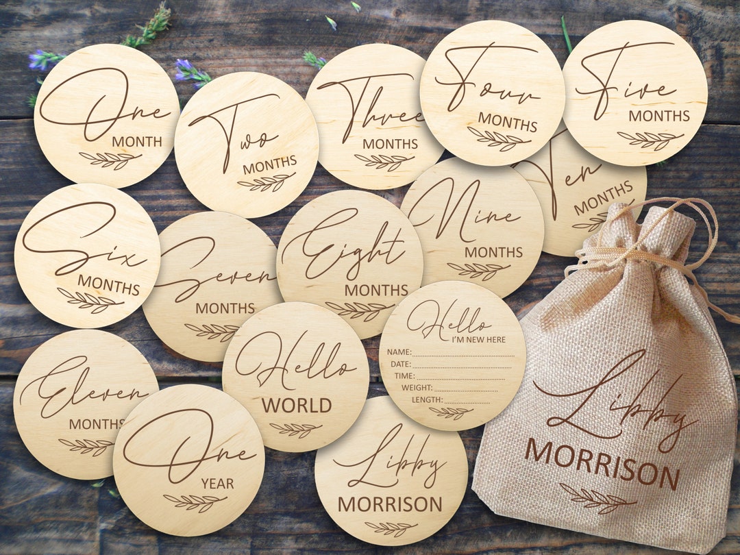 Wooden Monthly Milestone Discs for Baby Photo Props Baby by the Month ...