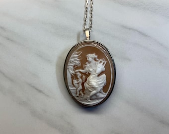 Greek Goddess holding a vase, Shell cameo