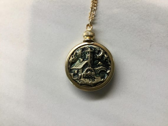 Castle Victorian picture button - image 1