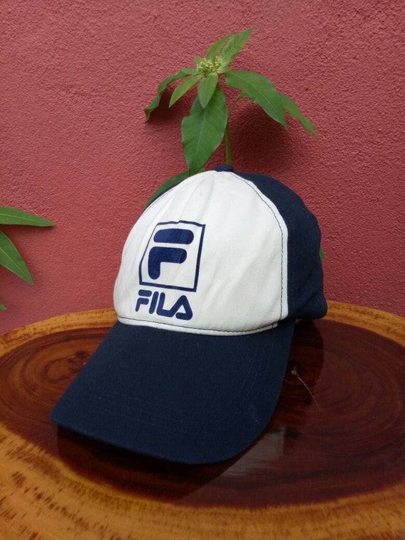 fila red cap
