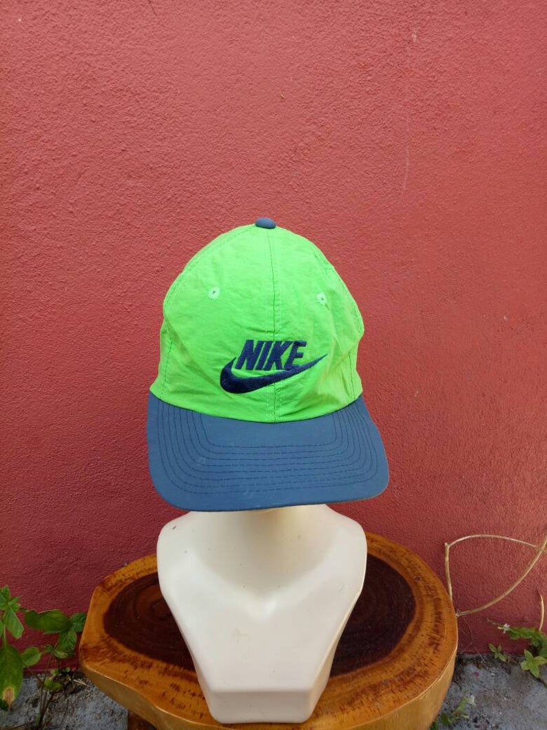 nike rainbow cap