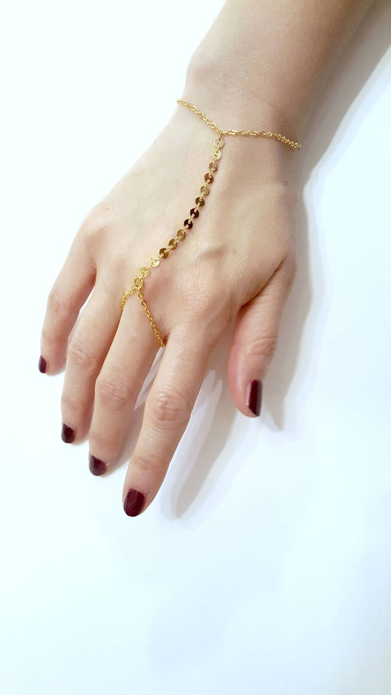 Pulsera De Mano Dorada Con Anillo Y Circonitas – Joya Elegante Y Moderna Ideal Para Regalar