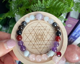 Affirmation Bracelet for Endometriosis, reproductive health, anxiety & pain relief beaded gemstone bracelet