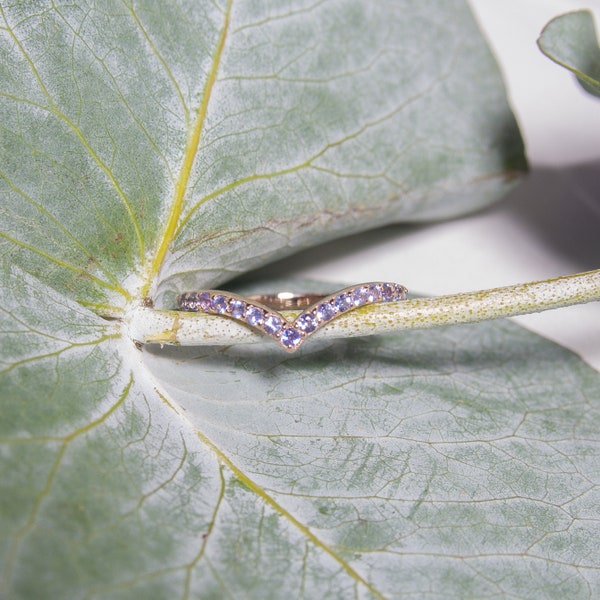 V ring silver gilded rose gold tanzanite paving