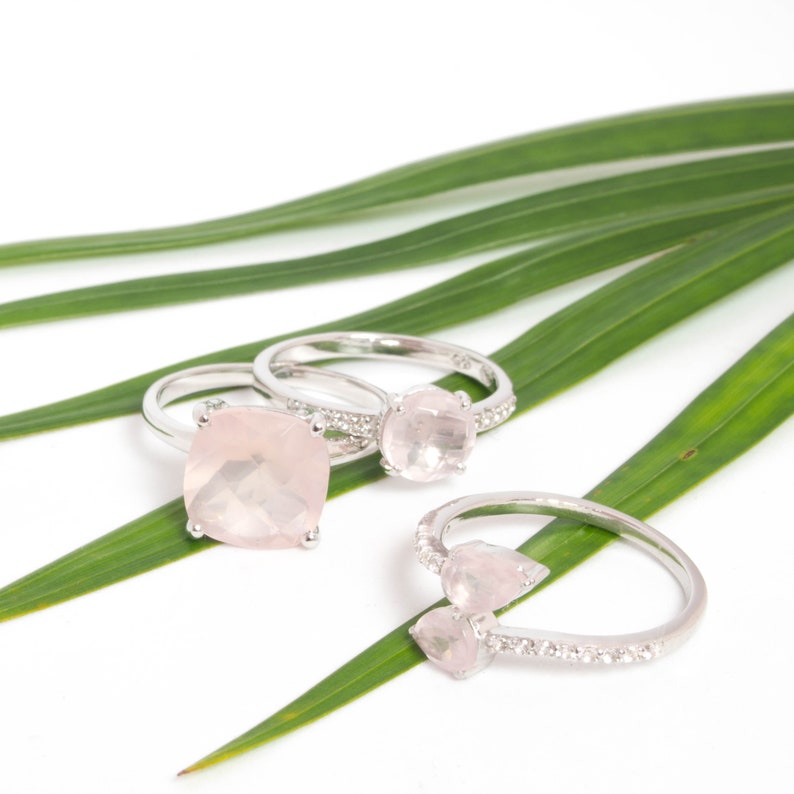 Rhodi\u00e9 silver ring and pink quartz