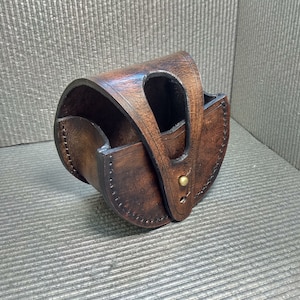 Ledertasche für Angelrolle handgefertigt