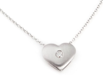 14k white gold diamond heart pendant