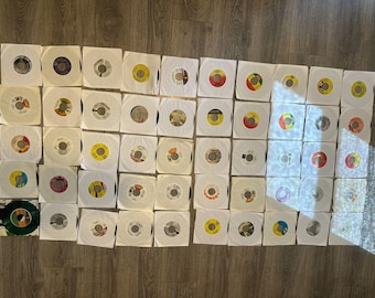 LOTTO di 50 dischi in vinile giamaicani reggae dancehall 45 giri 7 pollici nuovi perfetti mai ascoltati
