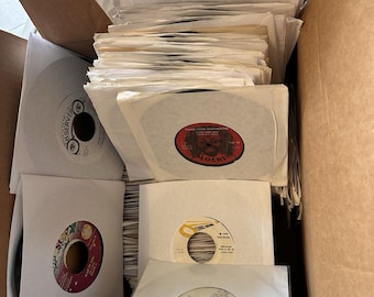 Lote de 50 discos de vinil de reggae de 45 RPM de uma loja de discos jamaicana que está fechando!