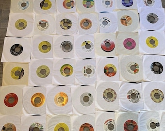 Lote de 50 discos de vinilo de reggae dancehall jamaicano de 45 rpm y 7 pulgadas, nuevos, impecables y sin reproducir.