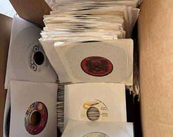 ¡Lote de 50 discos de vinilo de reggae de 45 rpm, seleccionados al azar, procedentes de una tienda de discos jamaicana que cierra sus puertas!