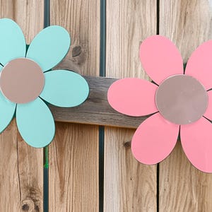 Set of 3 Small Acrylic Mirror Flowers | 15cm | Colourful Outdoor Decor for Childcare, Sensory Play & Nature Play Areas | 1 Large Flower