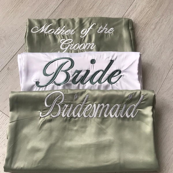 Bridal Robes- Sage green embroidered bridal robes /Bridesmaid Robes/Bridal Robe/Bride Robe/Bridal Party Robes/Bridesmaid Gifts/Satin Robe/