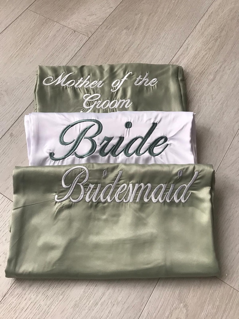 Bridal Robes Sage green embroidered bridal robes /Bridesmaid Robes/Bridal Robe/Bride Robe/Bridal Party Robes/Bridesmaid Gifts/Satin Robe/ Bild 2