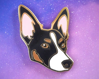 Border Collie Kelpie Tri Colour Hard Enamel Good Dog Pin, Metal Badge, Pet Lover Gift, 3 CM / 1.25" Gold Plating Brooch