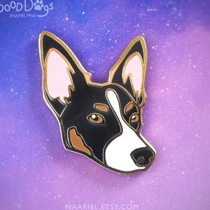 Border Collie Kelpie Tri Colour Hard Enamel Good Dog Pin, Metal Badge, Pet Lover Gift, 3 CM / 1.25 Gold Plating Brooch image 1