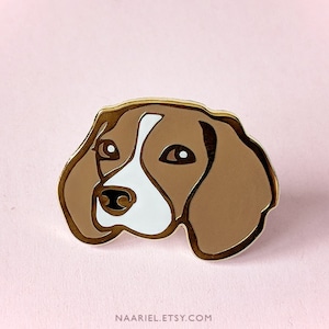 Beagle - Hard Enamel Pin - Cute Good Dog Badge - Metal - Pet Lover Gift 3 CM / 1.25" Gold