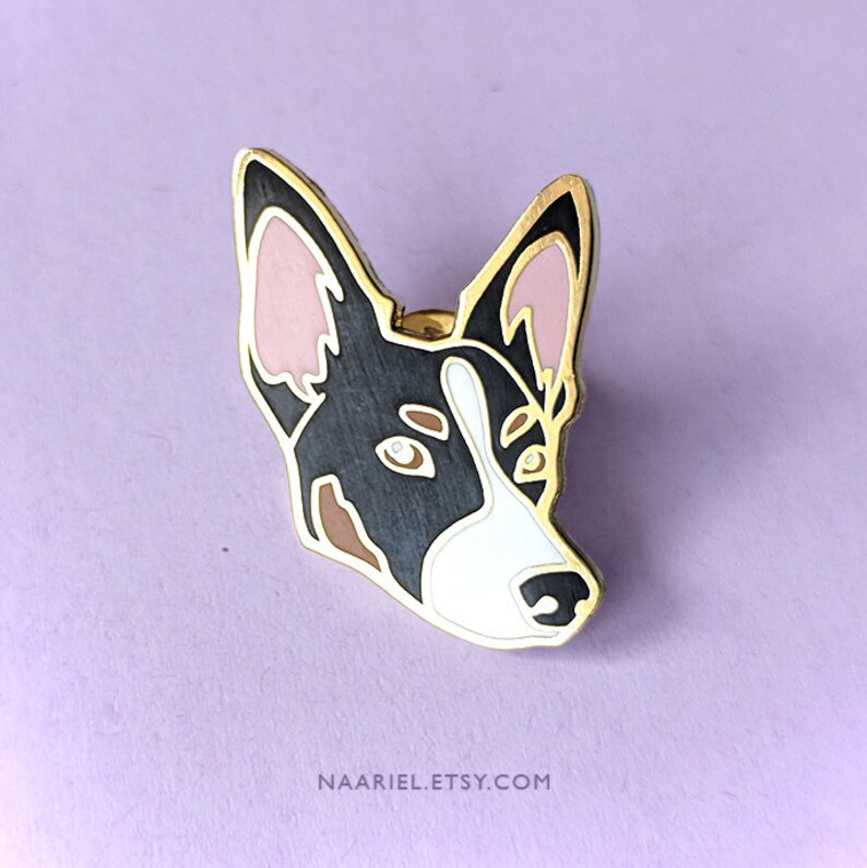 Border Collie Kelpie Tri Colour Hard Enamel Good Dog Pin, Metal Badge, Pet Lover Gift, 3 CM / 1.25 Gold Plating Brooch image 4