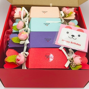 8x Pack Goody Bags; Pre Made & Filled with Toys, Filled Goody Bag / Loot Bag; snoep vormige geschenkzakken, Happy birthday goody tassen;
