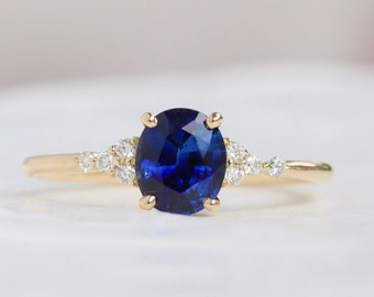 Oval Royal blue engagement Ring, Unheated Ceylon Blue Sapphire Ring, Unique engagement Ring, Wedding bridal ring, Unique gift for her
