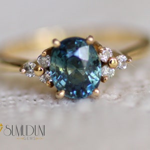 Teal Sapphire Engagement Ring. Peacock Green Sapphire Oval - Etsy